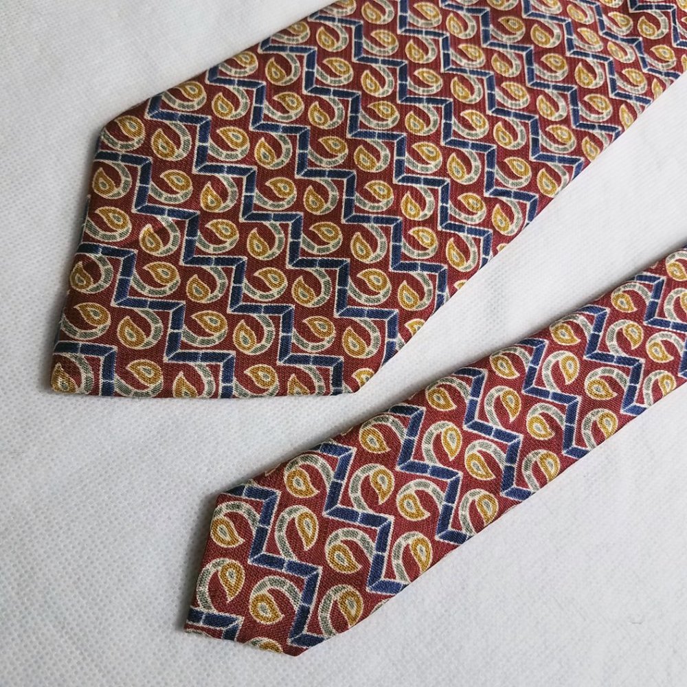 Christian Dior Cravate Men's Vintage Red Silver Blue Silk Tie - Picture 2 of 5